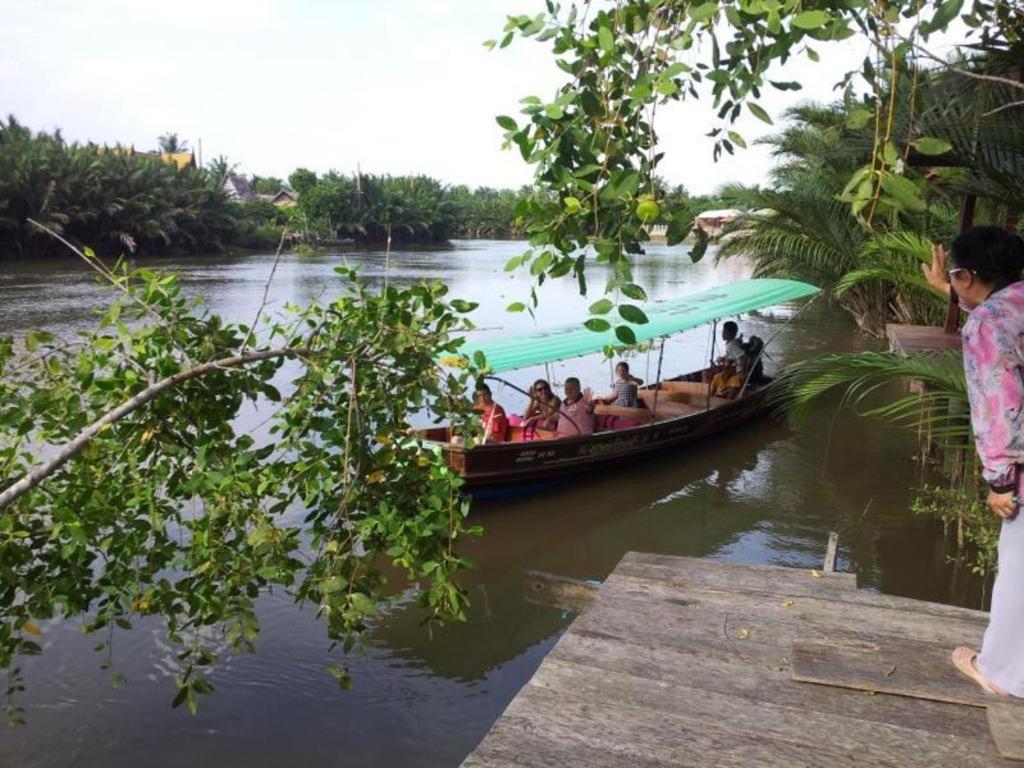 Baan Suan Nuan Ta Hotel Samut Songkhram Exterior foto